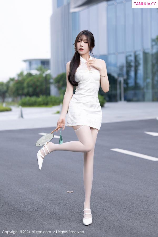 陈芝 芝芝Booty [XiuRen]高清写真图 2024.09.02 No.9101 徐莉芝Booty 美腿丝袜第3张图片
